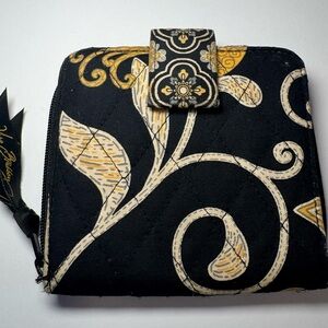 Very Bradley quilted wallet